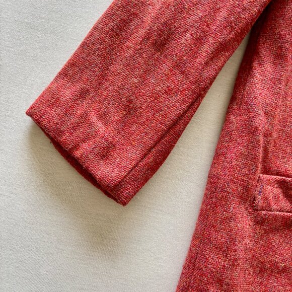 Vintage Cranberry Wool Tweed Weave Coat with Bakelite-Look Buttons Medium - Picture 4 of 16